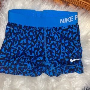 xs nike pros